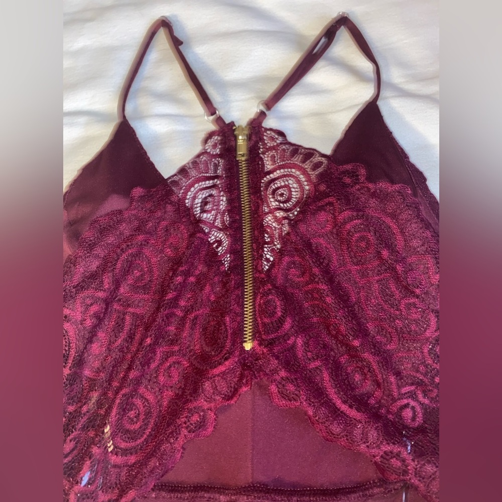 Honey and Rosie Lace Bra Back Double Hem Glittered Lace Dress - Picture 3 of 7
